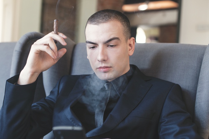 How to Remove Smoke Smell in 9 Easy Steps